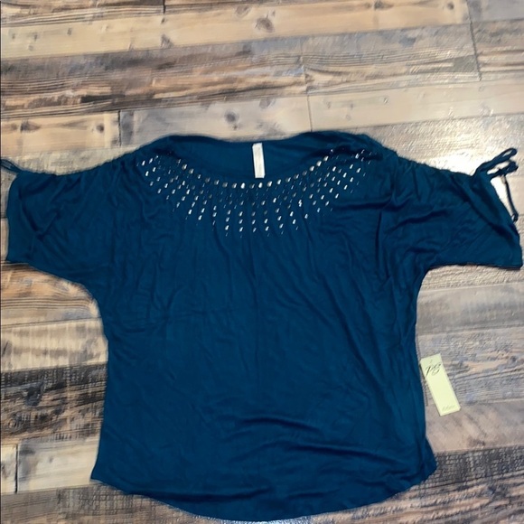 Perseption Tops - PerSeption NWT blouse with stud details size XL